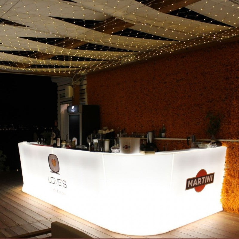 Bancone bar MARVY (fronte centrale) con luce Dimensioni: 150x65cm, altezza 110cm, peso 31,2kg.