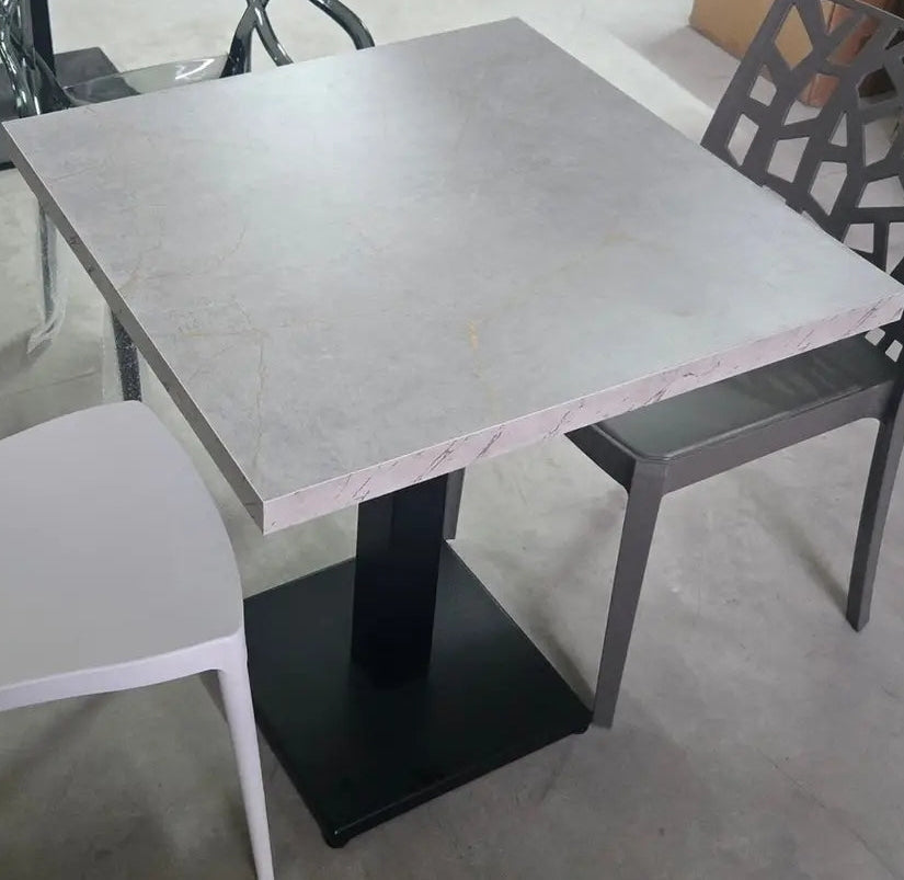 Acquista Online con un Click: Tavoli, Sedie e Mobili Evento Design