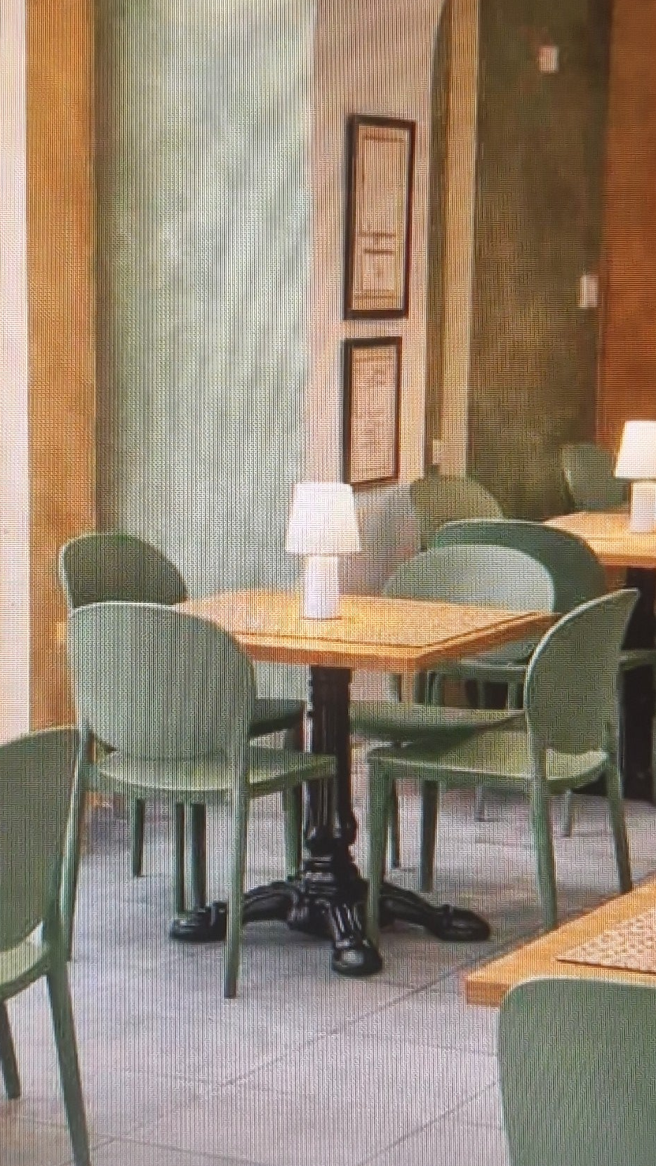 Arredamento Pub e Pizzeria a Bari: Contract Professionale per il Sud che Cresce