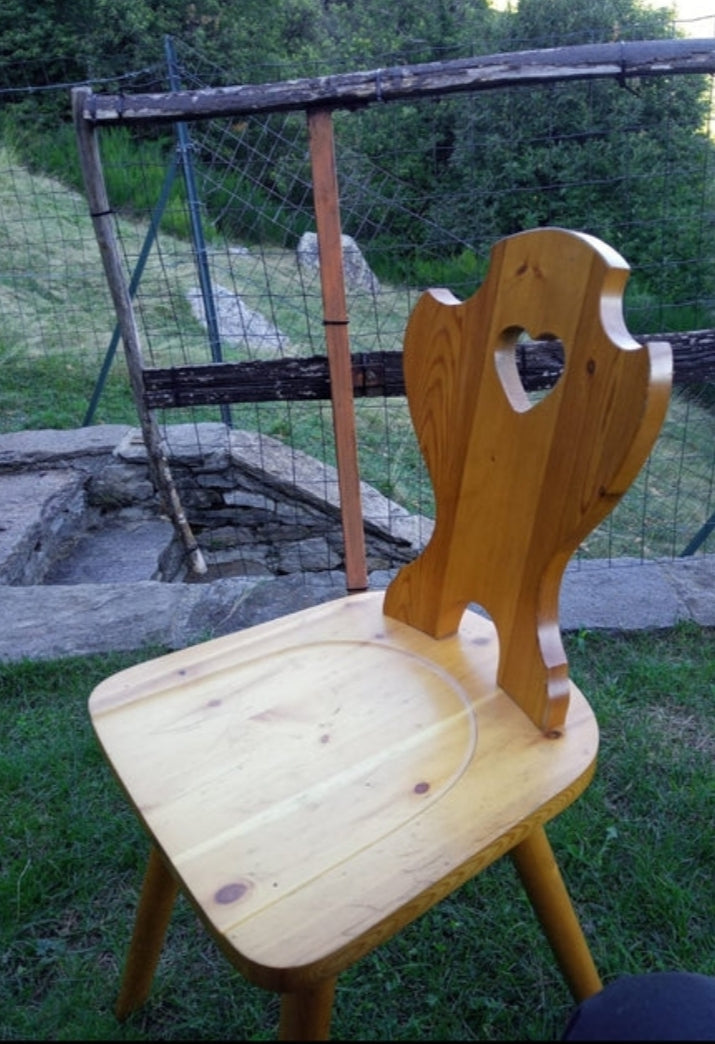 Sedie tirolesi in pino grezzo