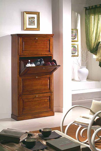 SCARPIERA 4 ANTE IN LEGNO MASSELLO TINTA NOCE L.80 x P.30 H.170