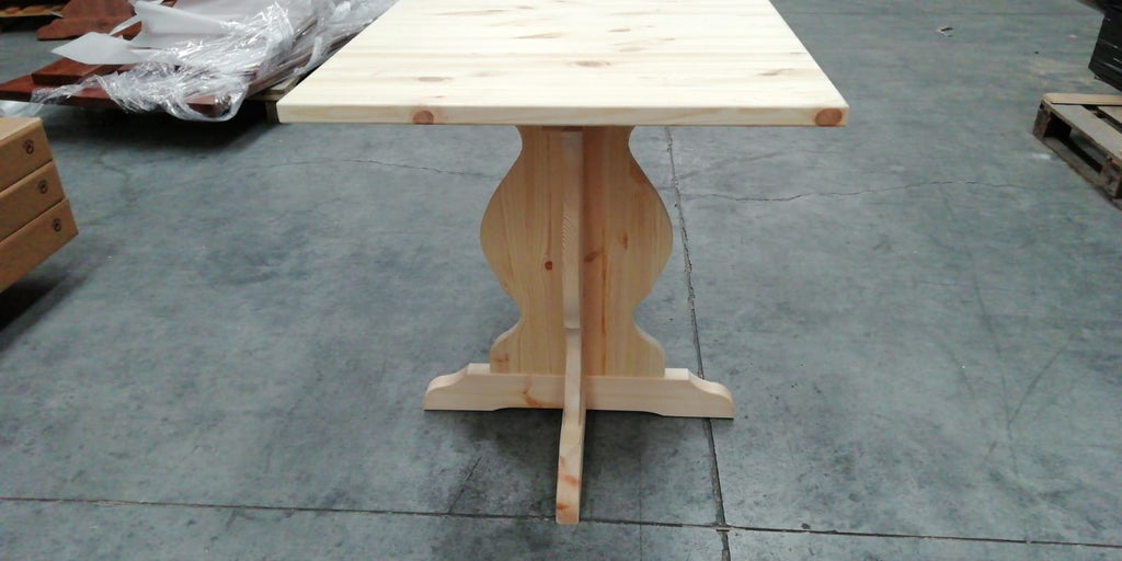 set n.04 sedie tirolese cuore  n01 tavolo 70x70x3con base centrale a croce