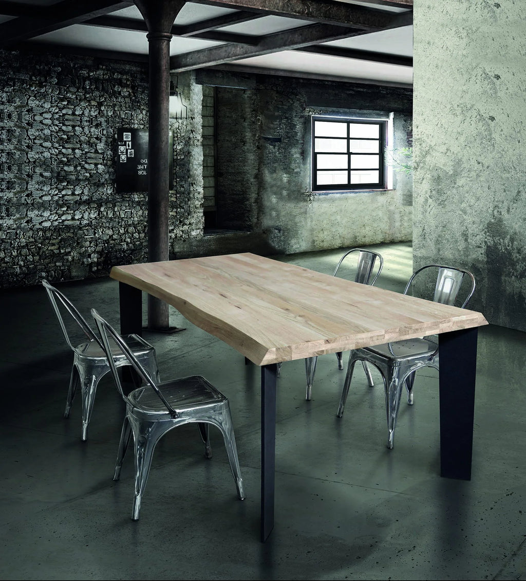 Tavolo COMO – Legno Massello 6 cm e Struttura in Metallo Nero