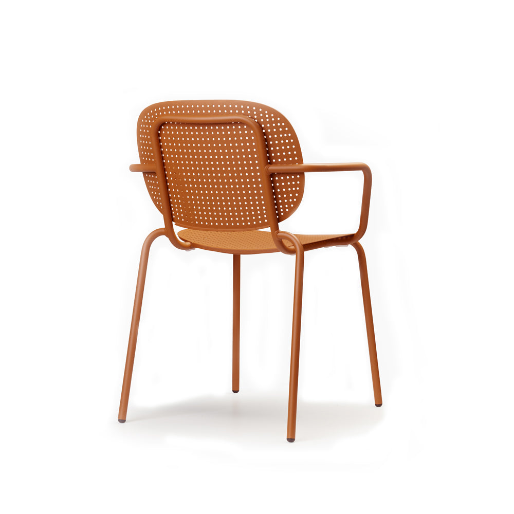 Poltroncina in acciaio si si Dots Scab Design – Offerte e Promozioni per arredo BAR, HOTEL, RISTORANTI, B&amp;B, STRUTTURE RICETTIVE.