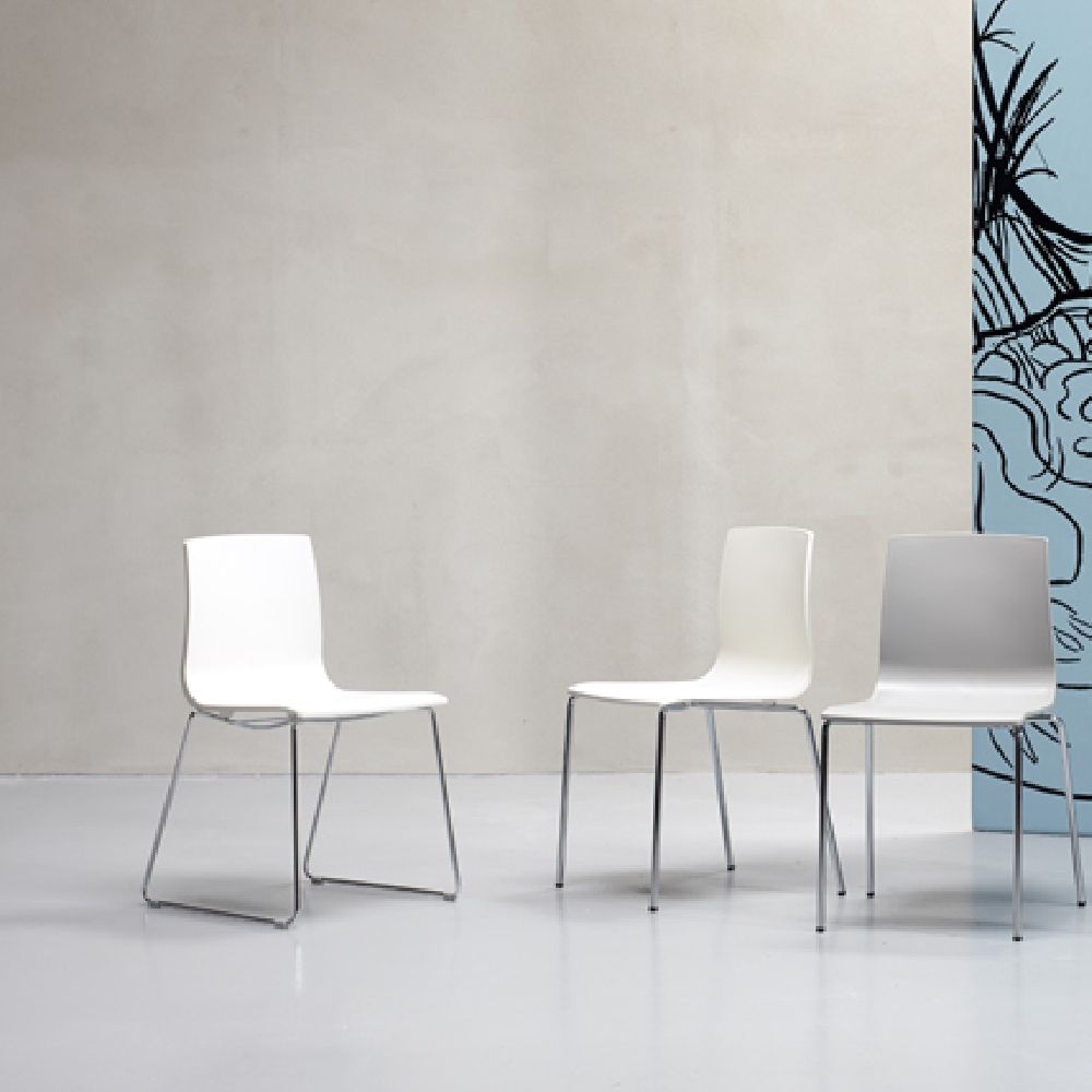 Sedia Scab Alice 2677 - Telaio a Slitta Impilabile Design Moderno
