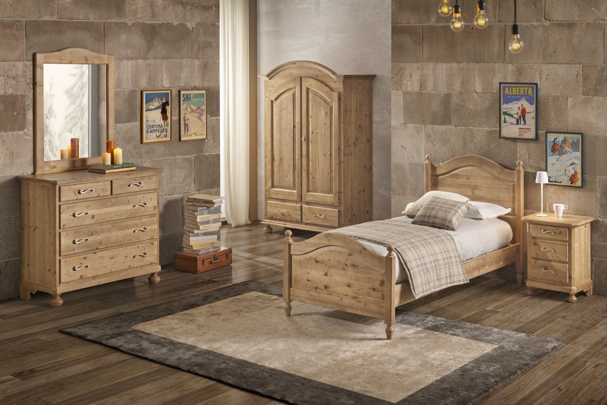 Cameretta in Legno Massello di Abete con Finitura naturale
