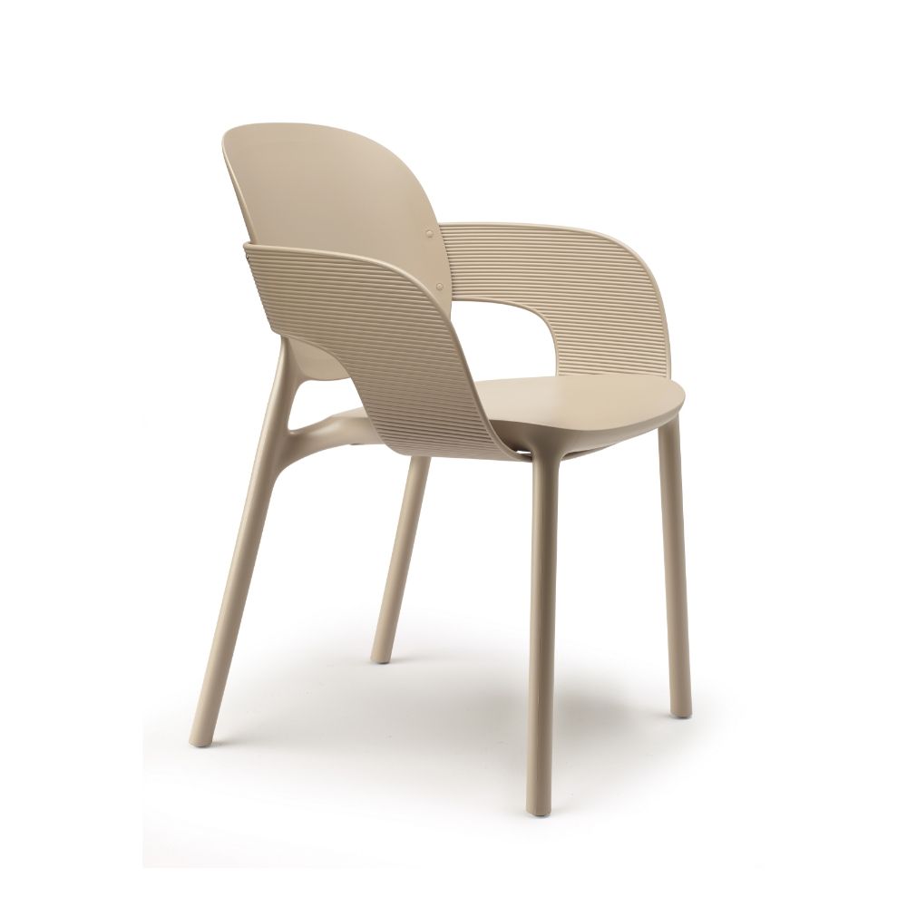 Sedia Scab Hug con Braccioli - Design Sostenibile Riciclato Avvolgente