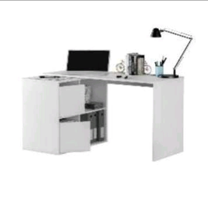 SCRIVANIA MULTIPOSIZIONE - DIMENSIONI in configurazione ad angolo: 120x77x74cm DIMENSIONI in configurazione dritta: 152x49x74cm