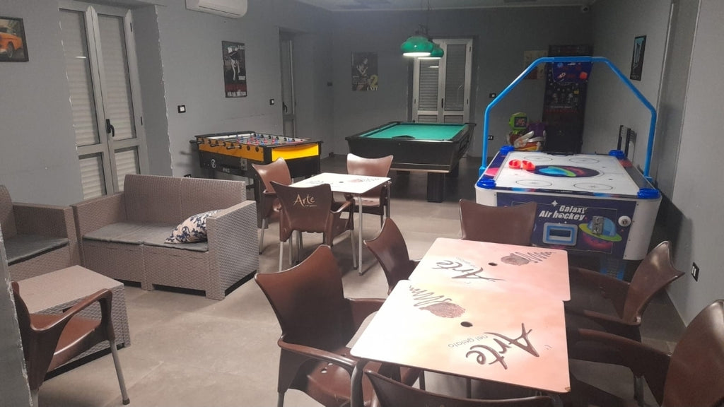 Angolo panca 153x153 per arredo pub, paninoteca