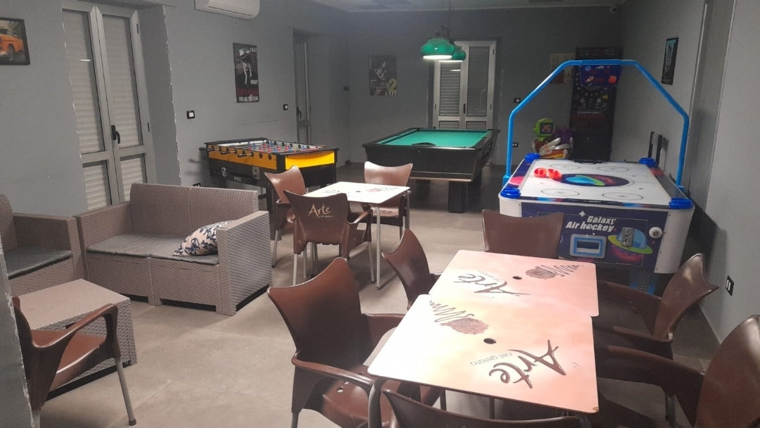 Angolo panca 153x153 per arredo pub, paninoteca