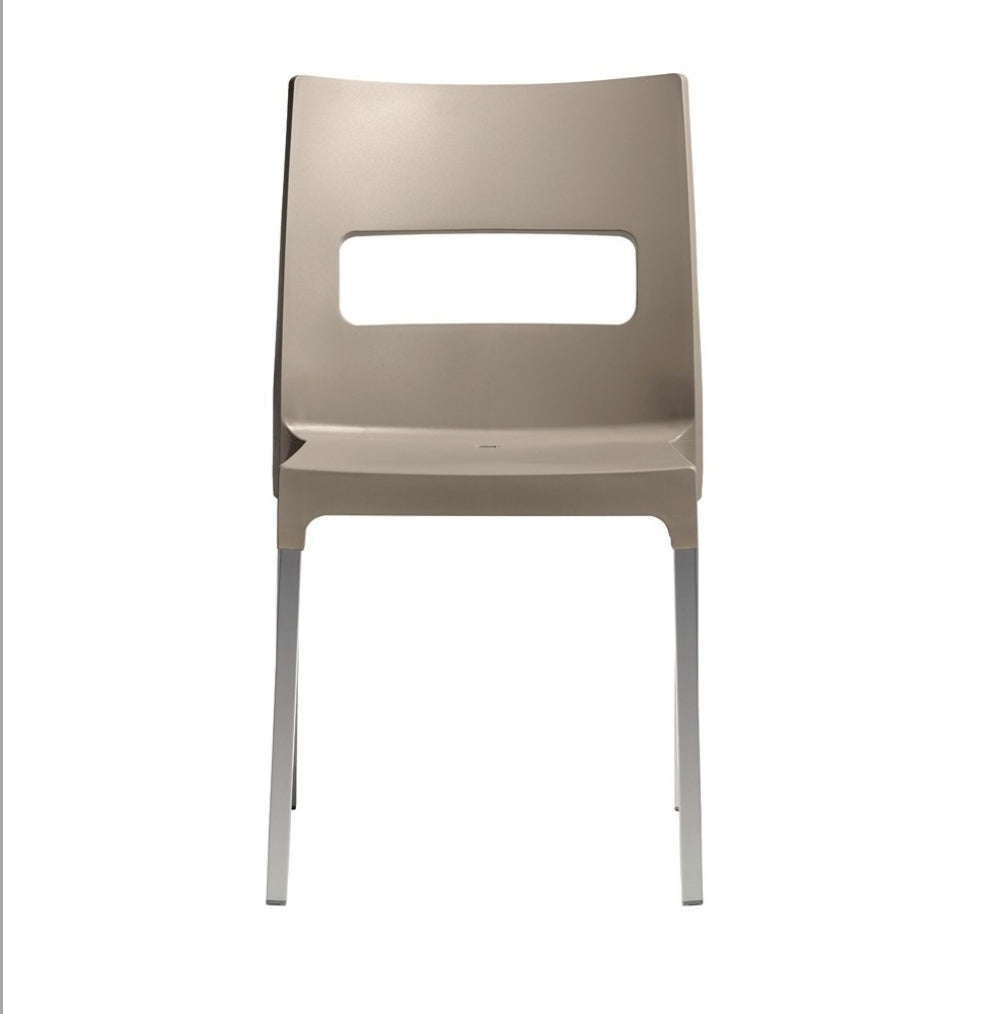 Sedia in Plastica e Alluminio per Esterno