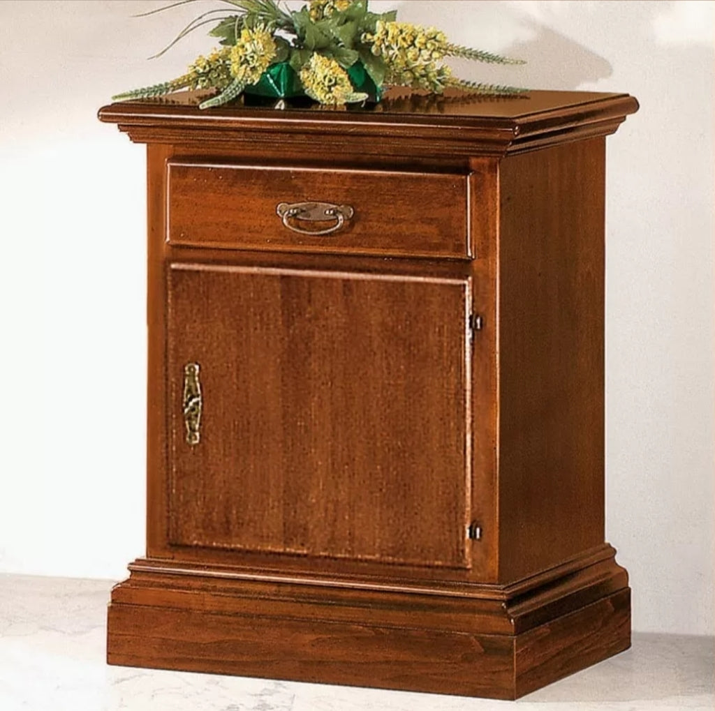 Gruppo 1 Cassettiera 2 Comodini legno arte povera tinta noce