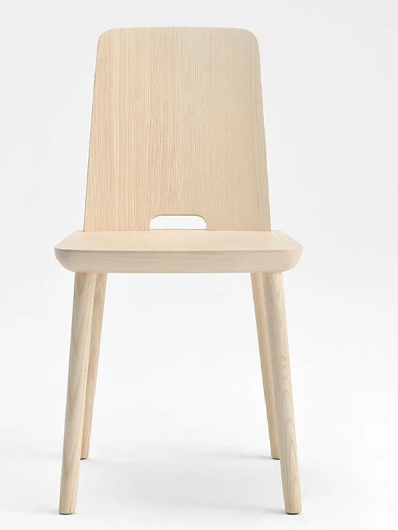 Sedia in legno frassino TABLET , stile Chalet, design moderno alpino in vari colori