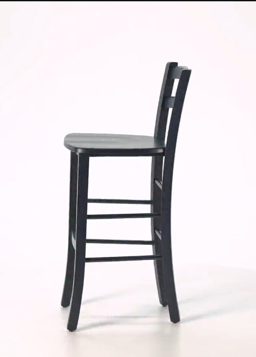 Sgabello moderno in arte povera