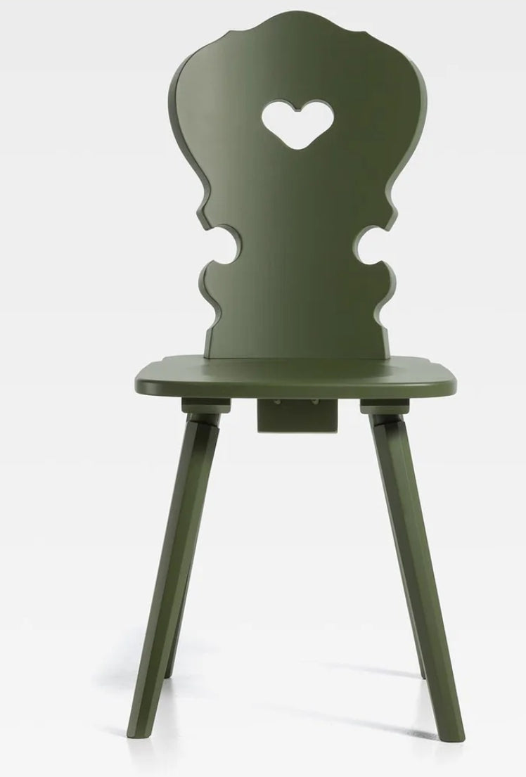 Sedia tirolese con cuore in abete naturale in diversi colori como stile Chalet montagna