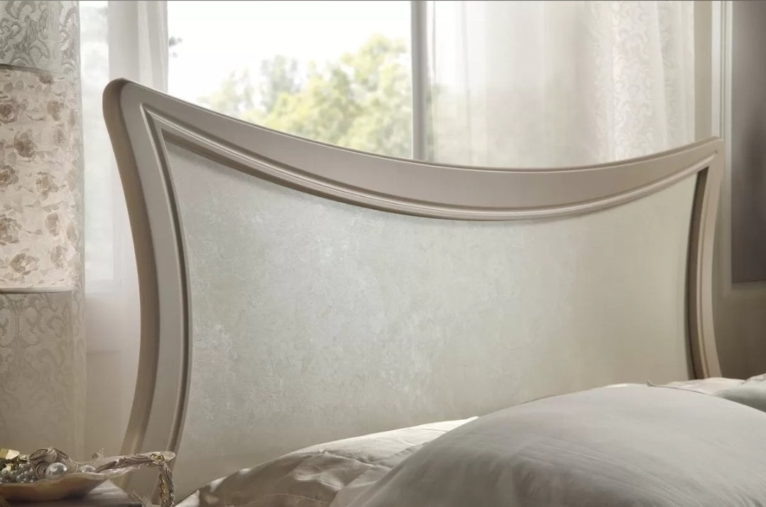 LETTO SAGOMATO MATRIMONIALE TORTORA IN LEGNO