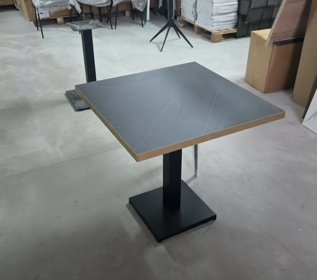 Tavolo Base Centrale Piano Nobilitato Melamino Effetto Pietra Scura Bordo Oro