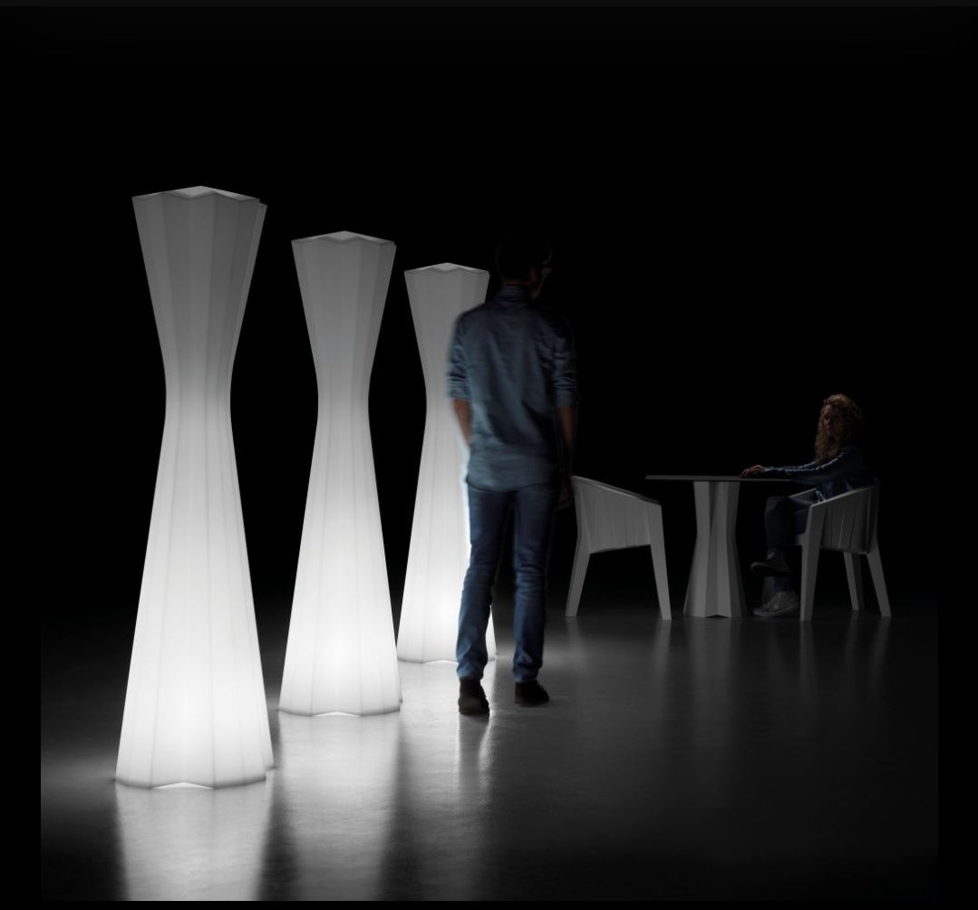 Lampada da terra per arredo giardino, piscina