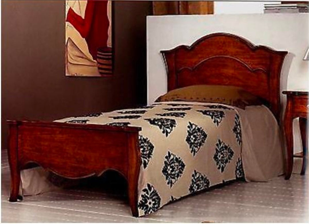 LETTO SINGOLO IN LEGNO 

CONSEGNA ENTRO
25 GG LAVORATIVI DALL'AVVENUTO PAGAMENTO