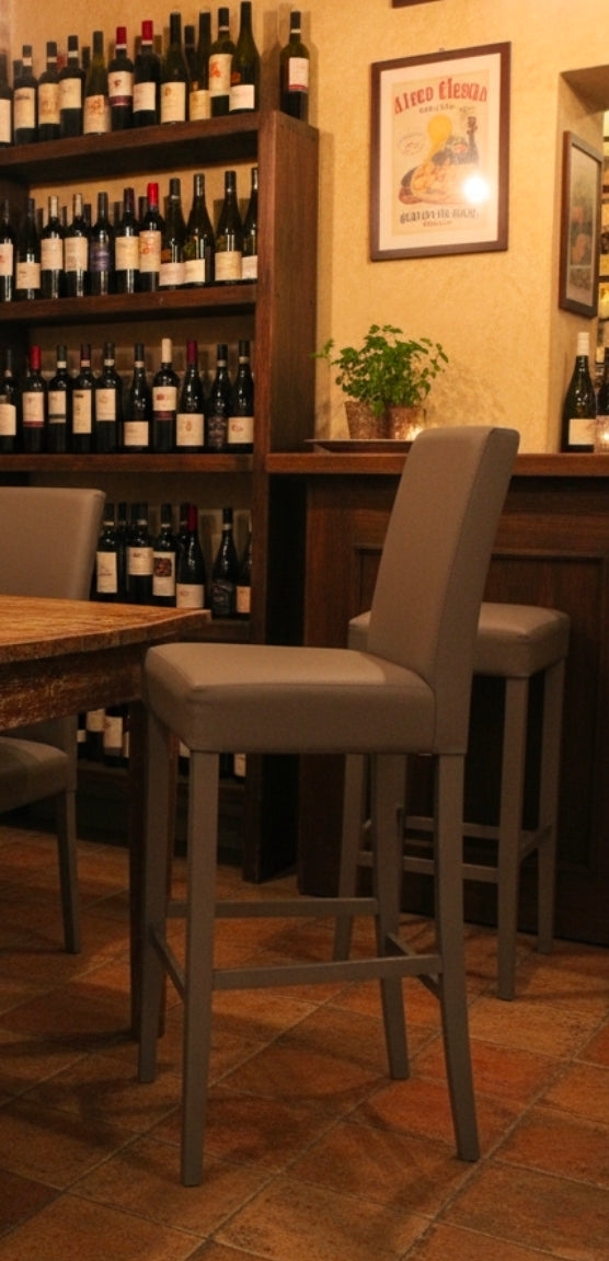 Sgabello Ecopelle Tortora con Fusto Tortora                     L.48 H.115 P.49 HS.74