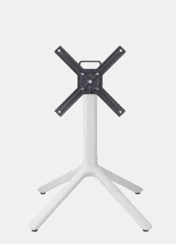 Sgabelli, tavoli e piani tavoli per pub e ristoranti e bar