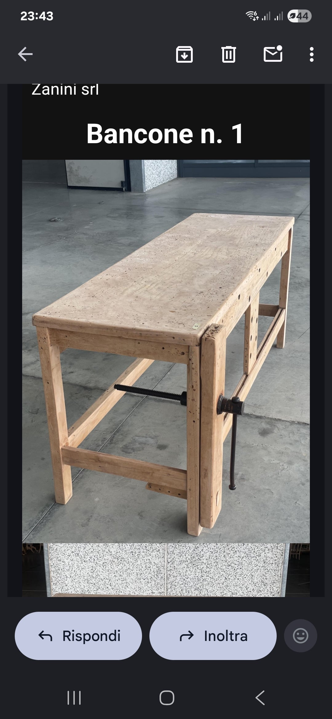 Bancone da falegname restaurato con 1 morsa