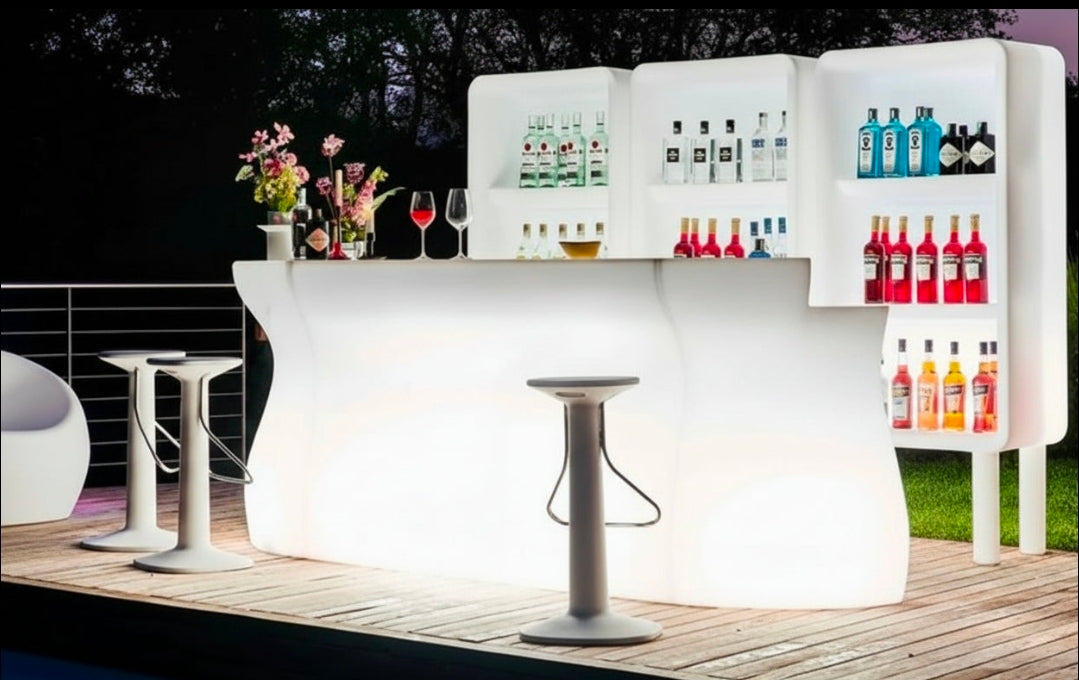 Bancone bar luminoso da esterno da interno