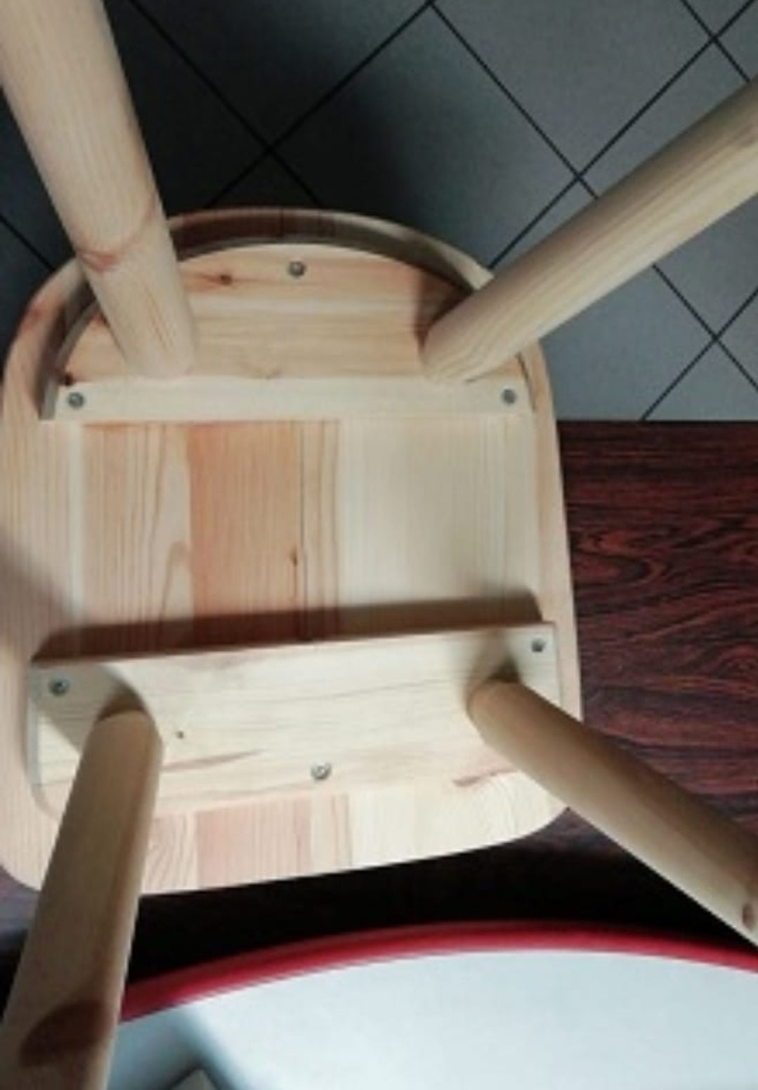 Set Tavolo con 2 Allunghe e 4 Sedie in Pino Tinta Naturale