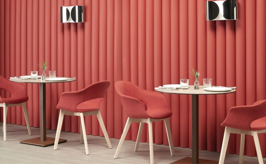 Sedie, Tavoli e Sgabelli per Alberghi, Ristoranti e Bar